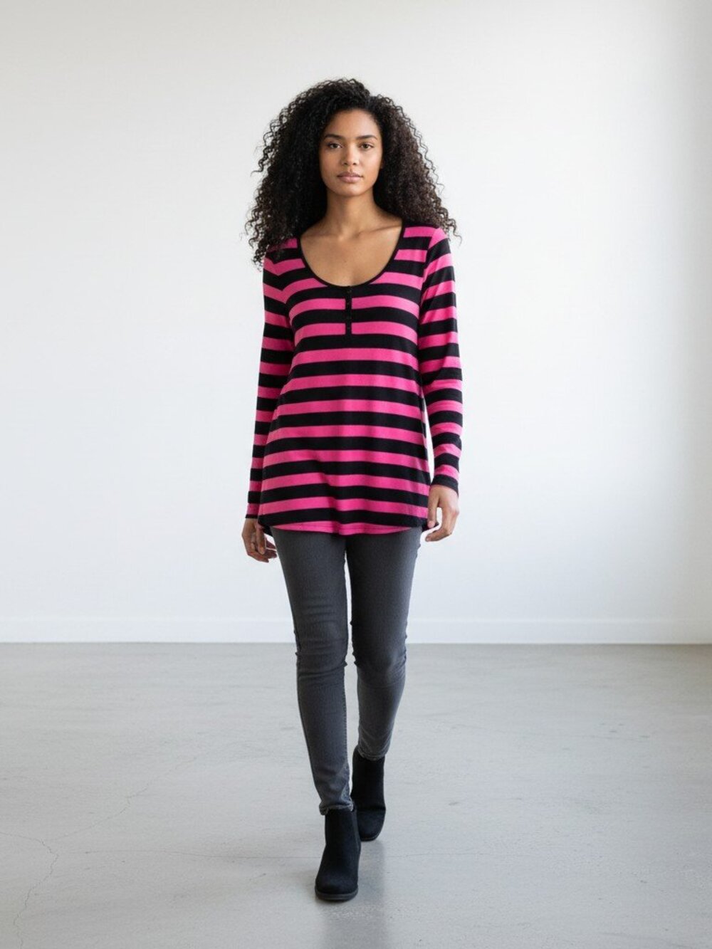 CMM Black & Plum Top